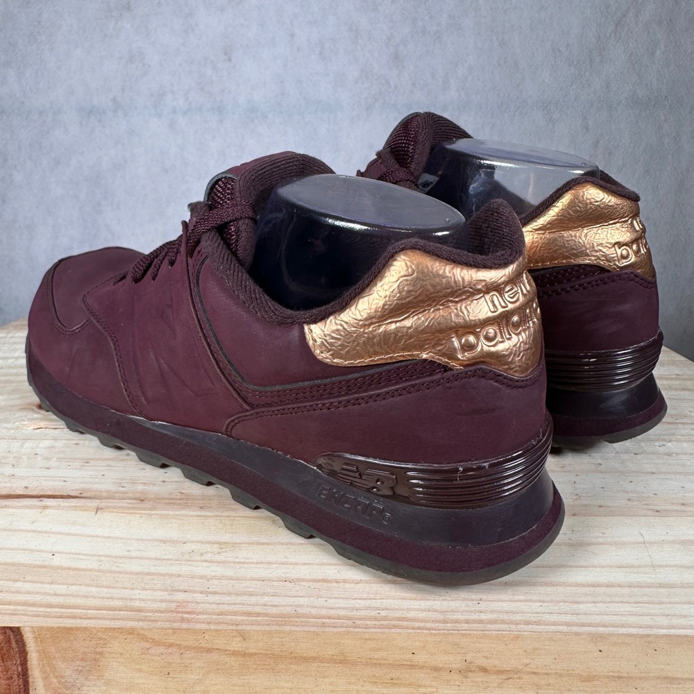 New Balance 574 Sneakers Womens 11 Burgundy Gold Good Condition Nubuck Leather - Picture 8 of 16